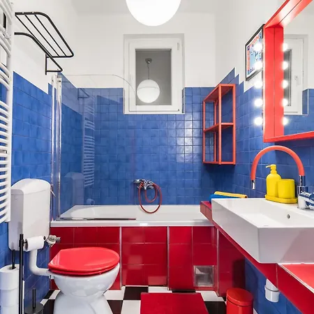 Daire Charming Funky In Center Of