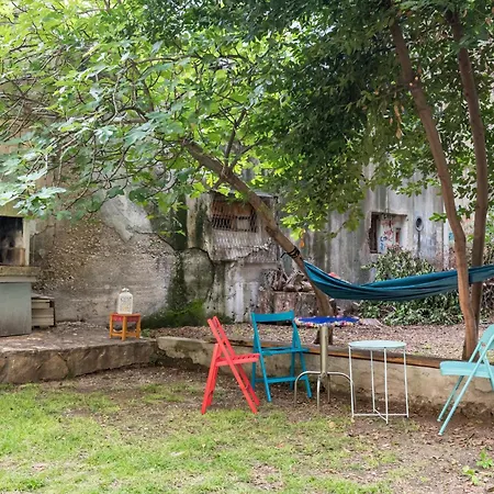 Daire Charming Funky In Center Of